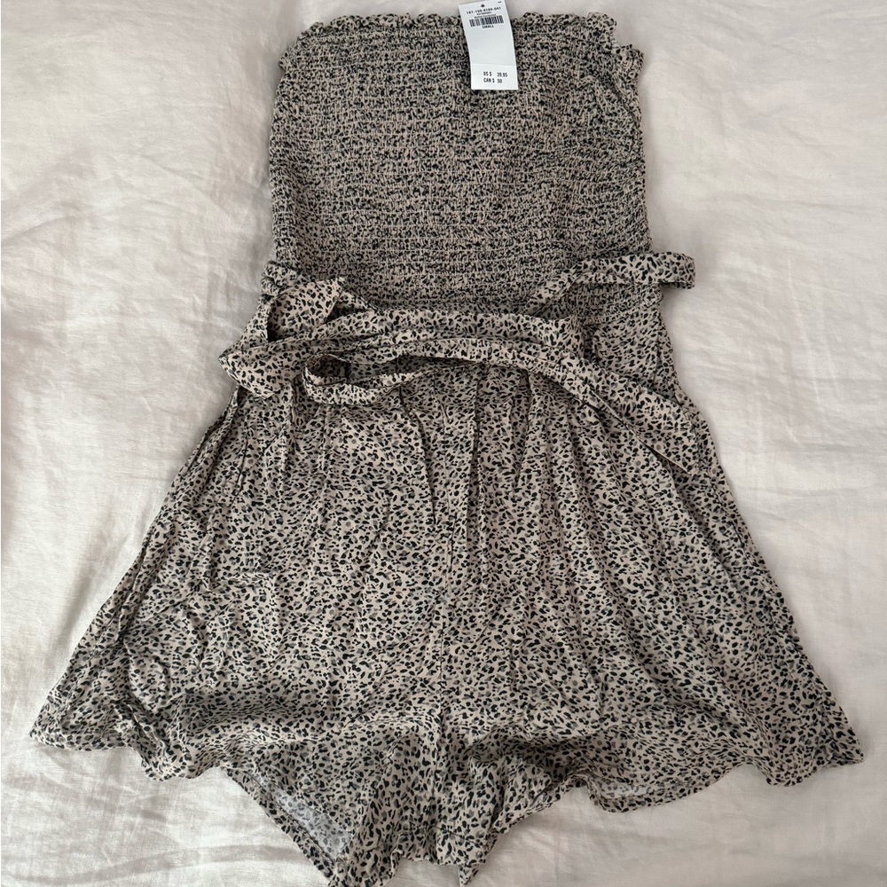 Abercrombie & Fitch Black and Cream Jumpsuit